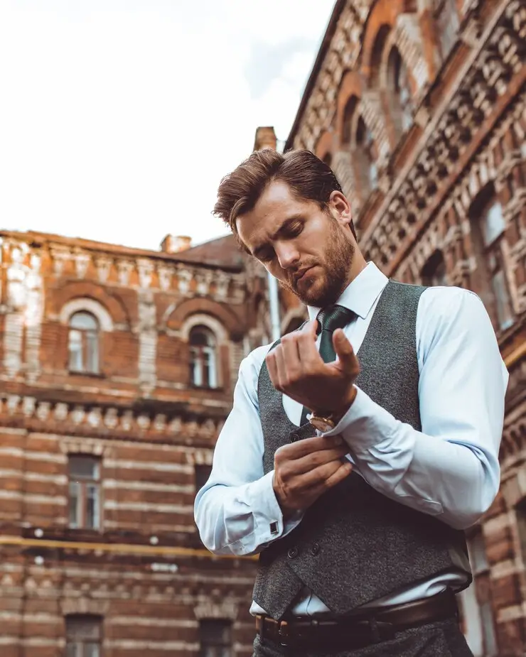 Classic Elements of European Men's Fashion